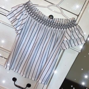 American Eagle Black and White Top